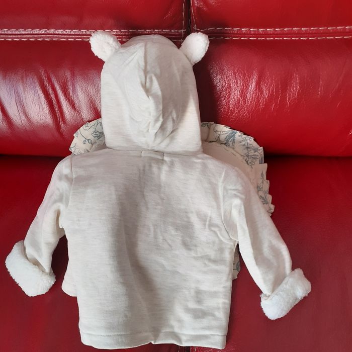 Neuf: Cardigan doublé+ capuche *taille 3 mois - photo numéro 6