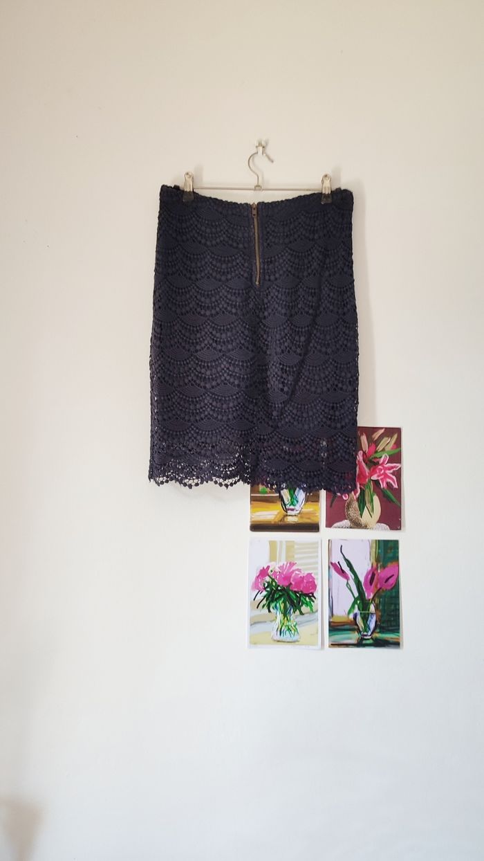 Jupe noire en dentelle Mango taille S - photo numéro 2