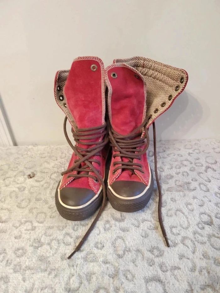 Converse Hautes Pointure 37 rouge et marron - photo numéro 4