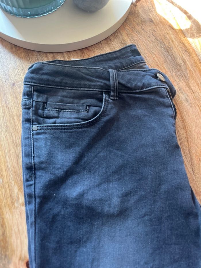 Jean Etam taille 40 - photo numéro 2