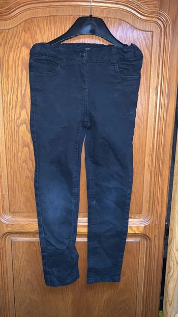 Jeans tres bon etat gemo taille 6 ans