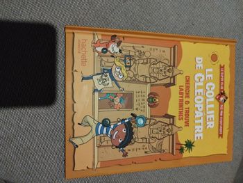 Livre le collier de Cléopâtre