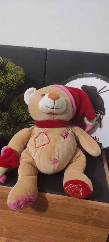 baby nat ours bonbon peluche doudou 25 cm marron rouge bonnet rose Vert Spirales