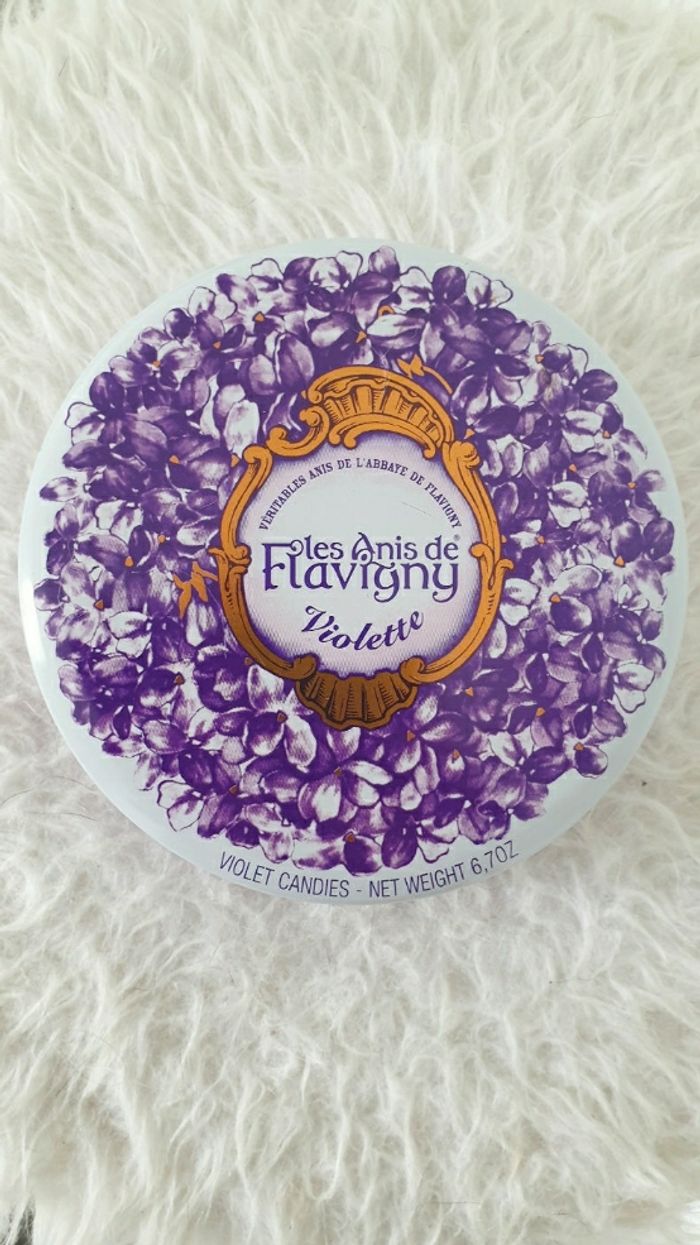 Boite ronde en métal style vintage