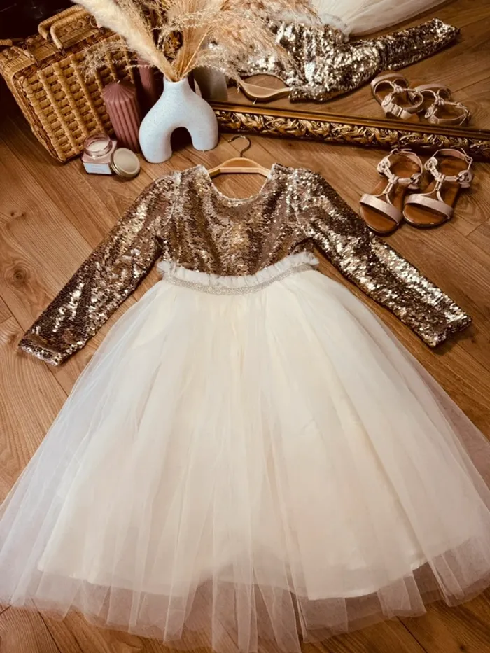 Taille 8 ans Robe créateur fille TAO crème doré * sequins tulle * 🌹