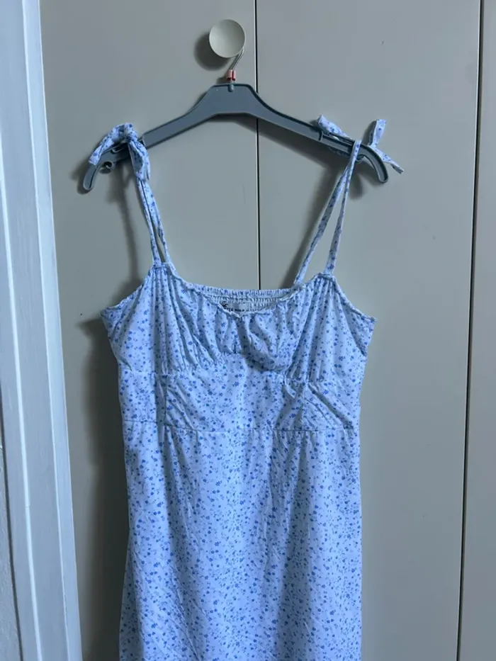 Robe hollister taille L - photo numéro 2