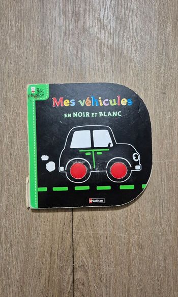 Livre à toucher Mes véhicules en noir et blanc