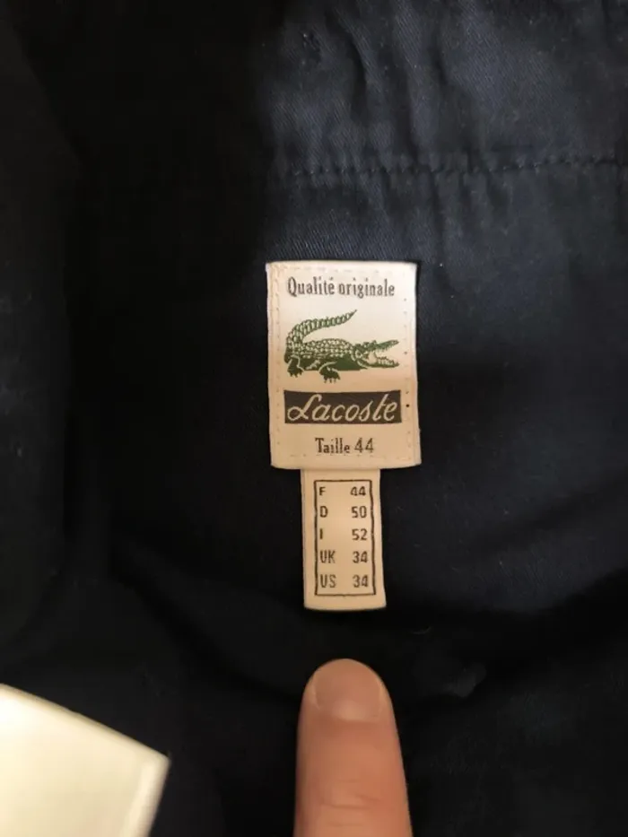 Short Lacoste homme taille 44 excellent état coton logo poche bleu foncé marine - photo numéro 6