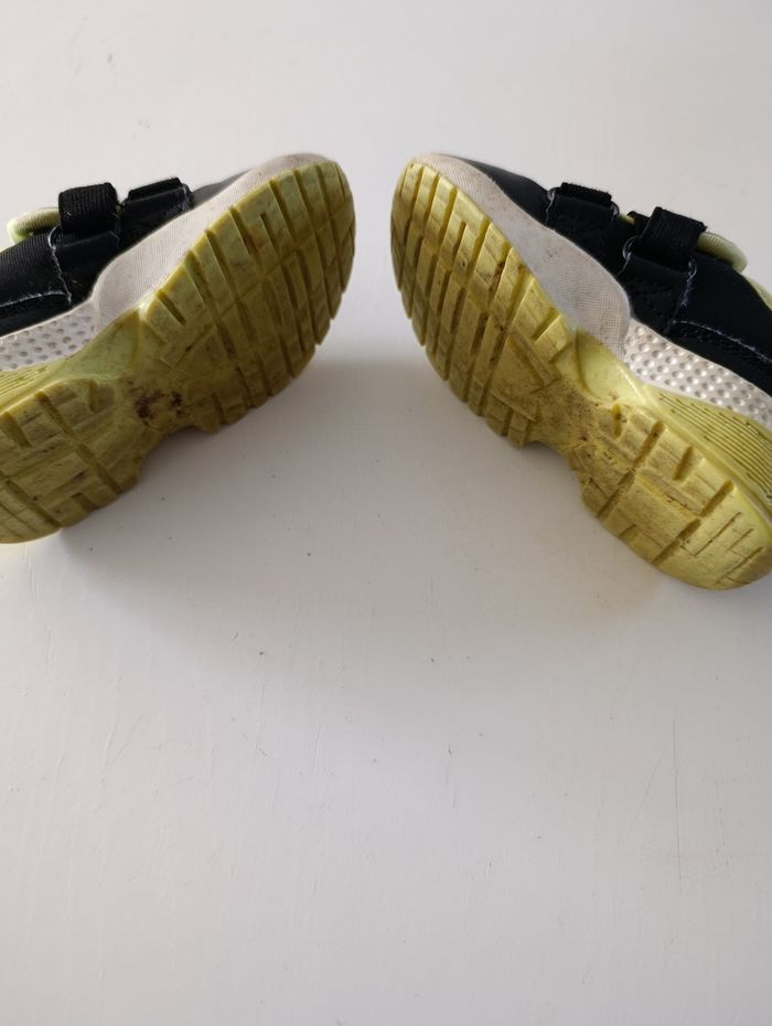 Baskets pointure 20 - photo numéro 3