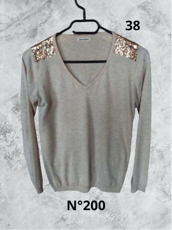 N°200 Pull beige T38. Vintage dressing.