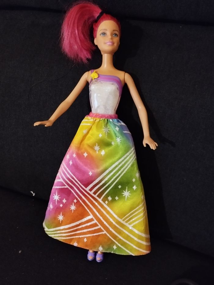 Barbie interactive lumineuse - photo numéro 4