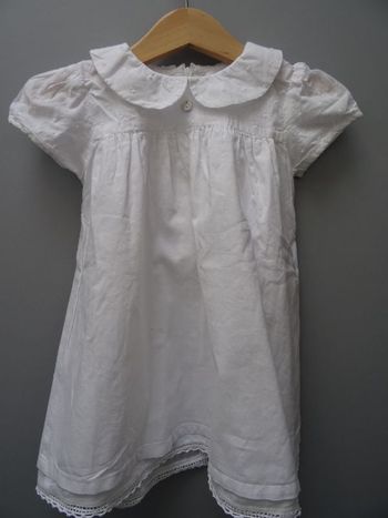 robe blanche manches courtes