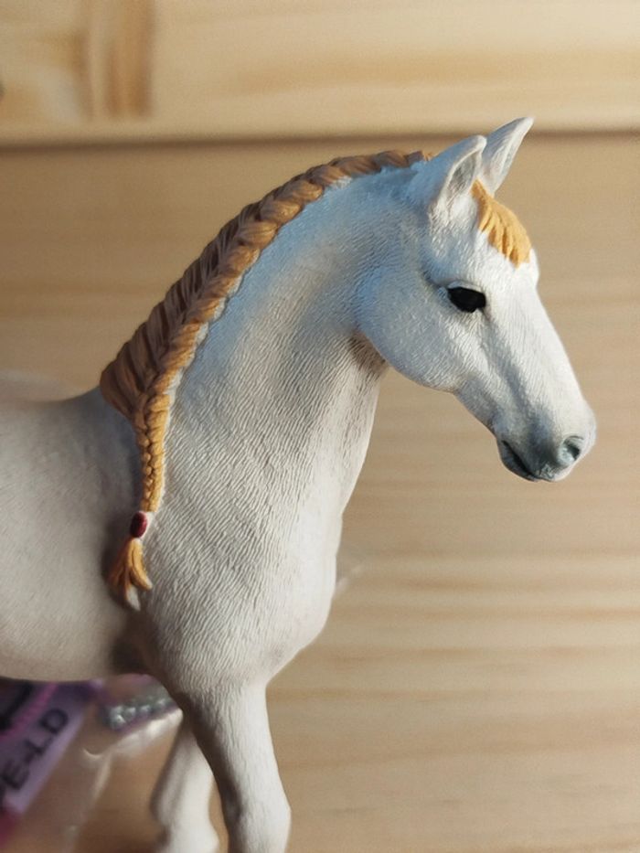 Schleich jument blanche et couverture licol - photo numéro 3
