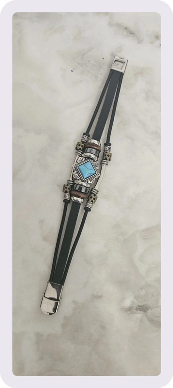 Bracelet en cuir neuf - photo numéro 2