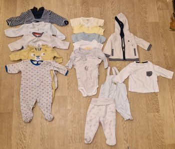 Lot vêtements enfant