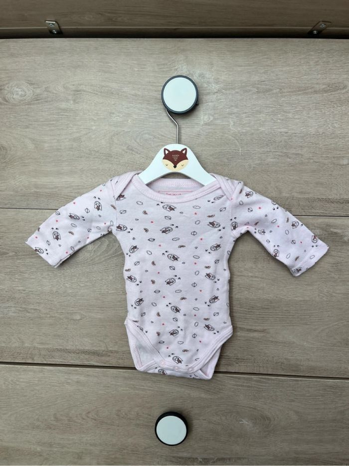 Lot de 5 bodies bébé – Taille 1 mois – En très bon état - photo numéro 8