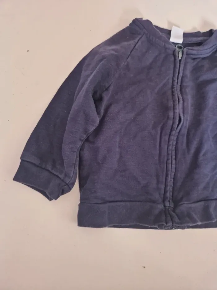 Gilet zippé 12 mois - photo numéro 2