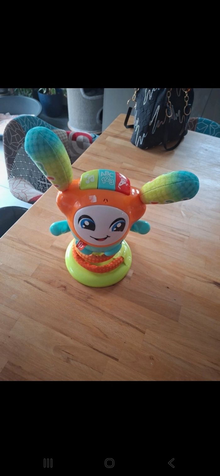 dj le robot danseur - photo numéro 2