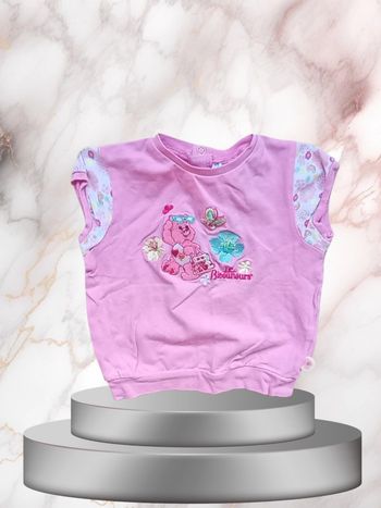 Le T-shirt pour bébé fille taille 12 mois Rose qui fait des câlins de loin !
