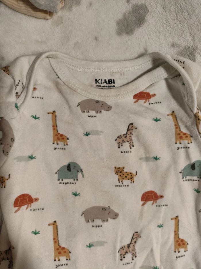 Body 12 mois manche courte - photo numéro 9