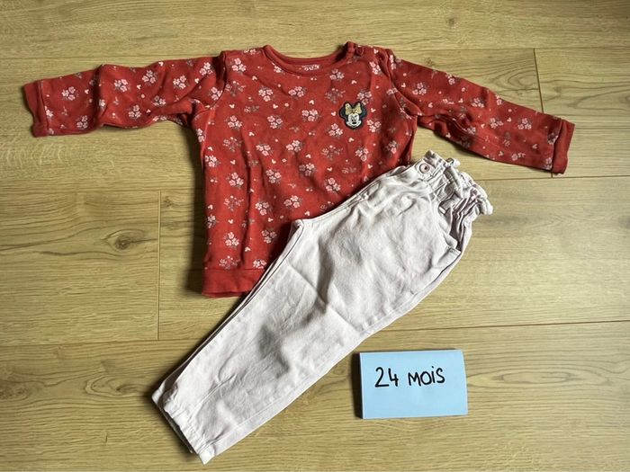 Ensemble Jean rose et Sweat rouge Minnie