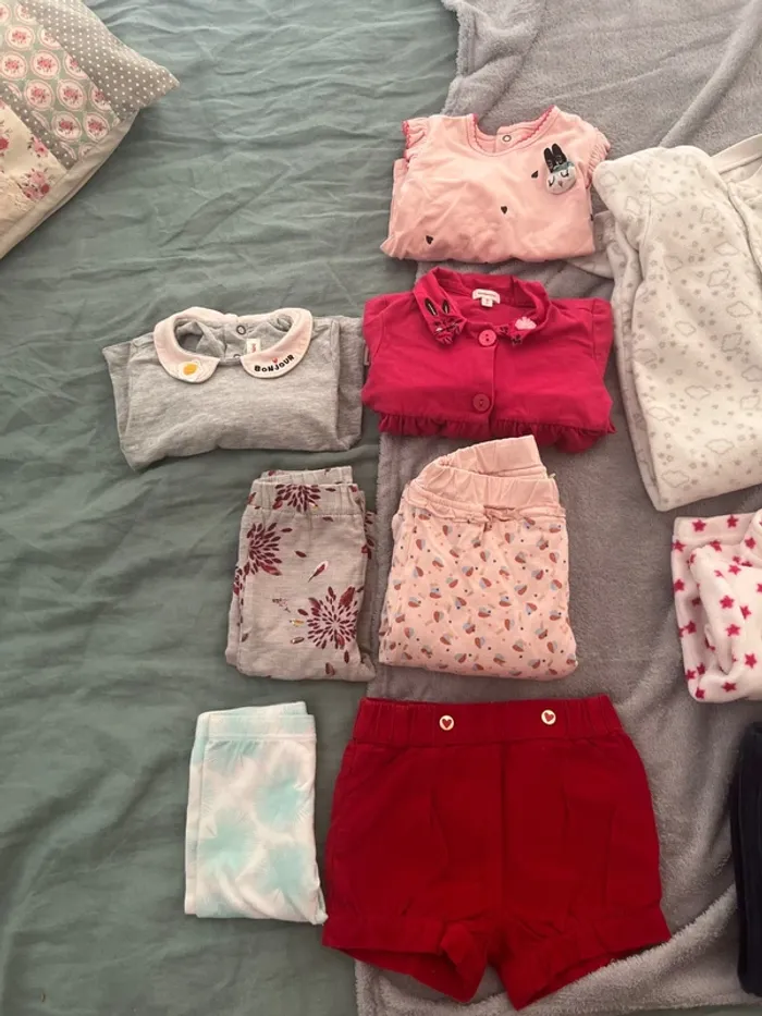 Lot de vêtements bébé fille - photo numéro 4