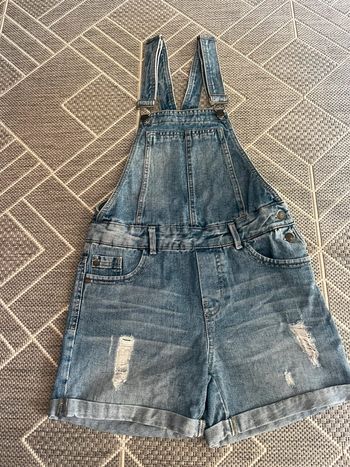 Combishort / salopette en jean