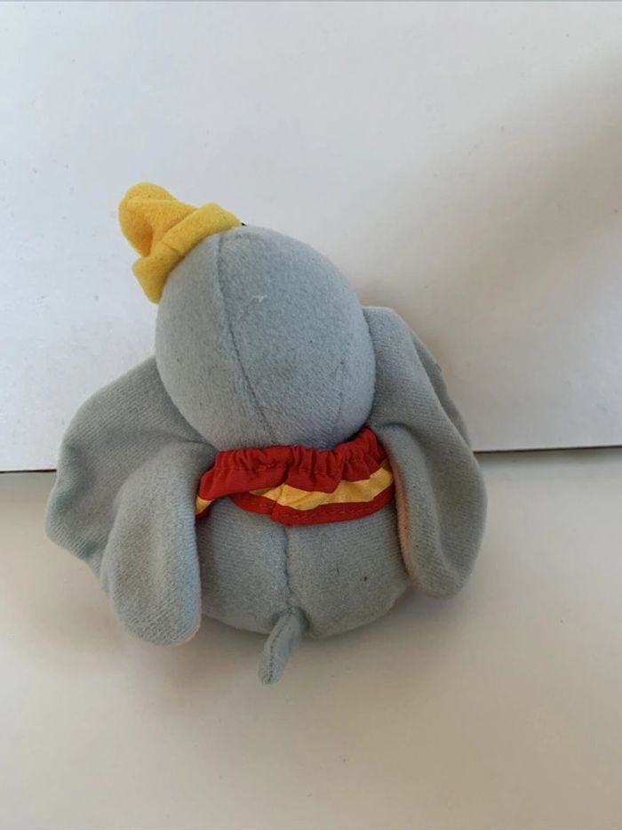 Petite Peluche Dumbo Disney 13 cm - photo numéro 3