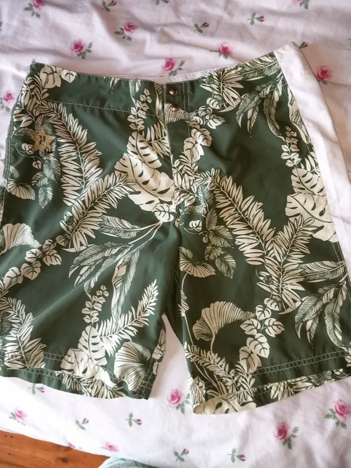 Maillot short de bain hawaïen
