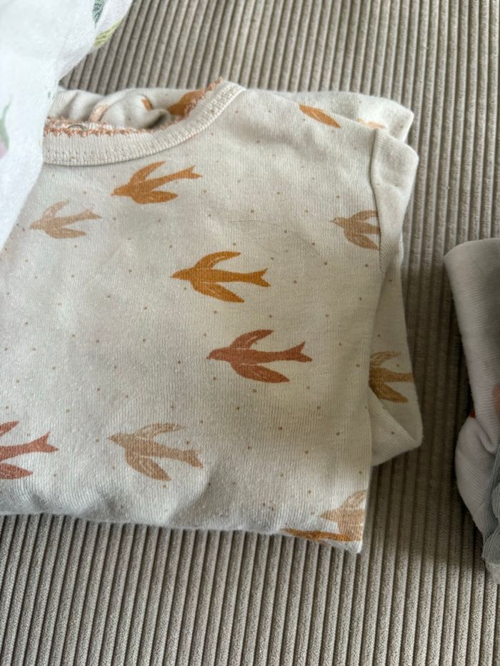 Lot pyjama et bodies bout’chou - photo numéro 3