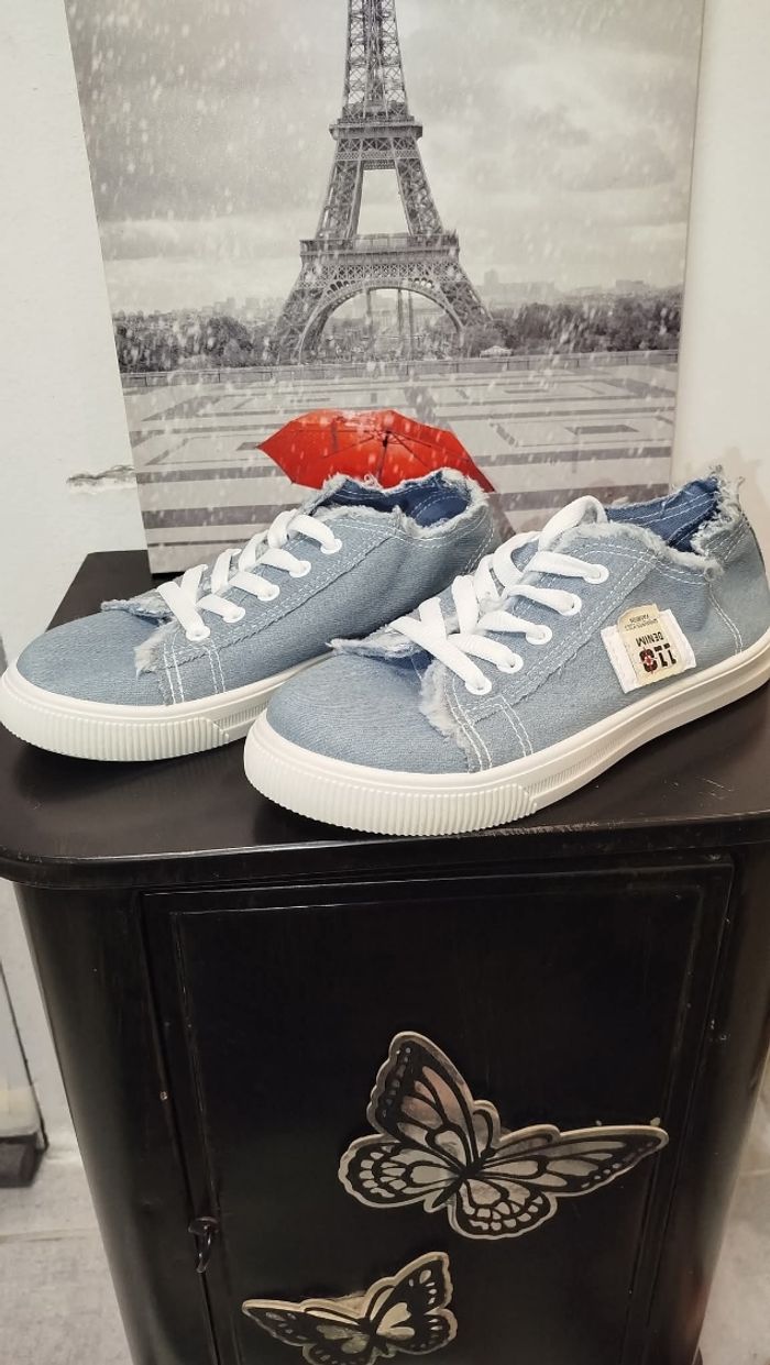 Baskets en jean neuves