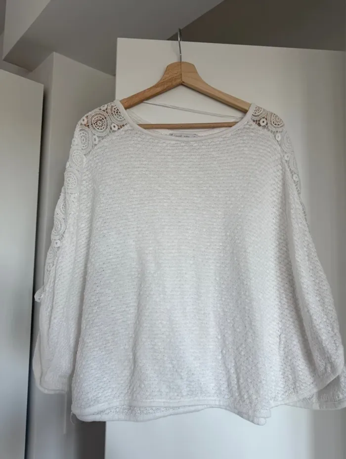 Joli haut avec broderie XL/42 - photo numéro 4
