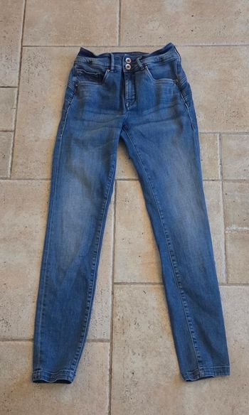 Jean Salsa Push In Secret 👖 taille 36 – effet galbant & coupe sculptante – excellent état