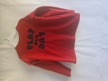 Pull 4 ans Kiabi Rouge inscription play all day
