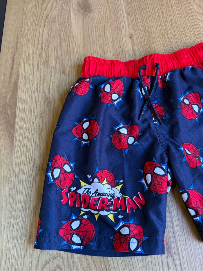 Short de bain garçon taille 128 - photo numéro 2