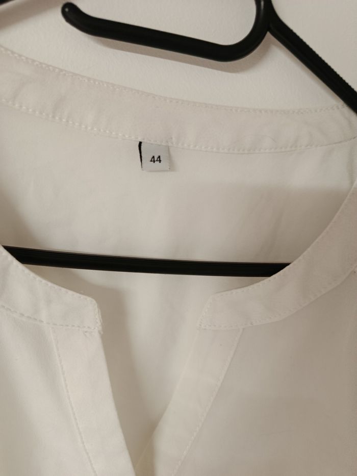 Blouse blanche - photo numéro 3