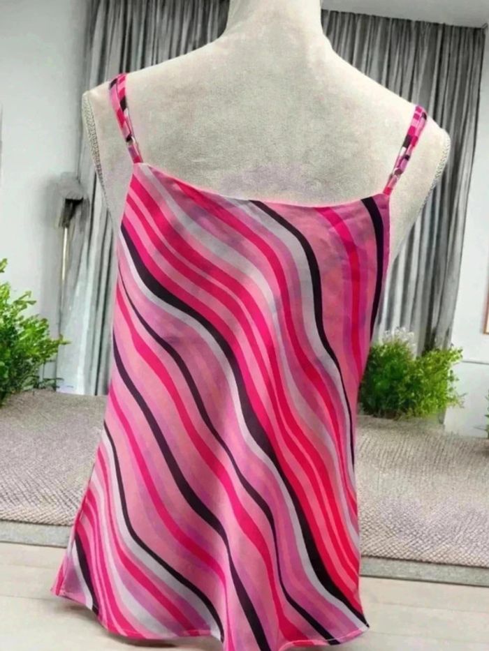 Débardeur taille 🌹M🌹 - photo numéro 2