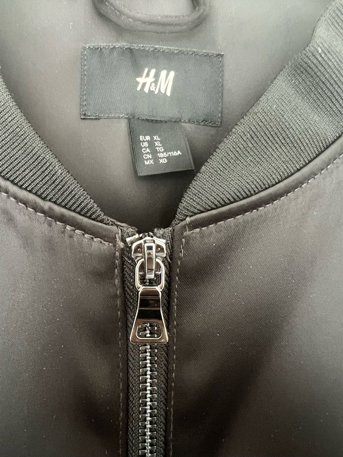 Veste noire - photo numéro 3