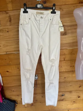 Jeans à trou