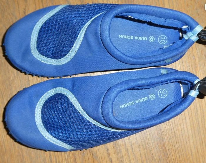 Chaussures de plage taille 30 - photo numéro 2