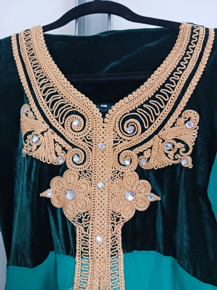 Robe de soirée verte/rouge/bleue avec ceinture T.L - photo numéro 2