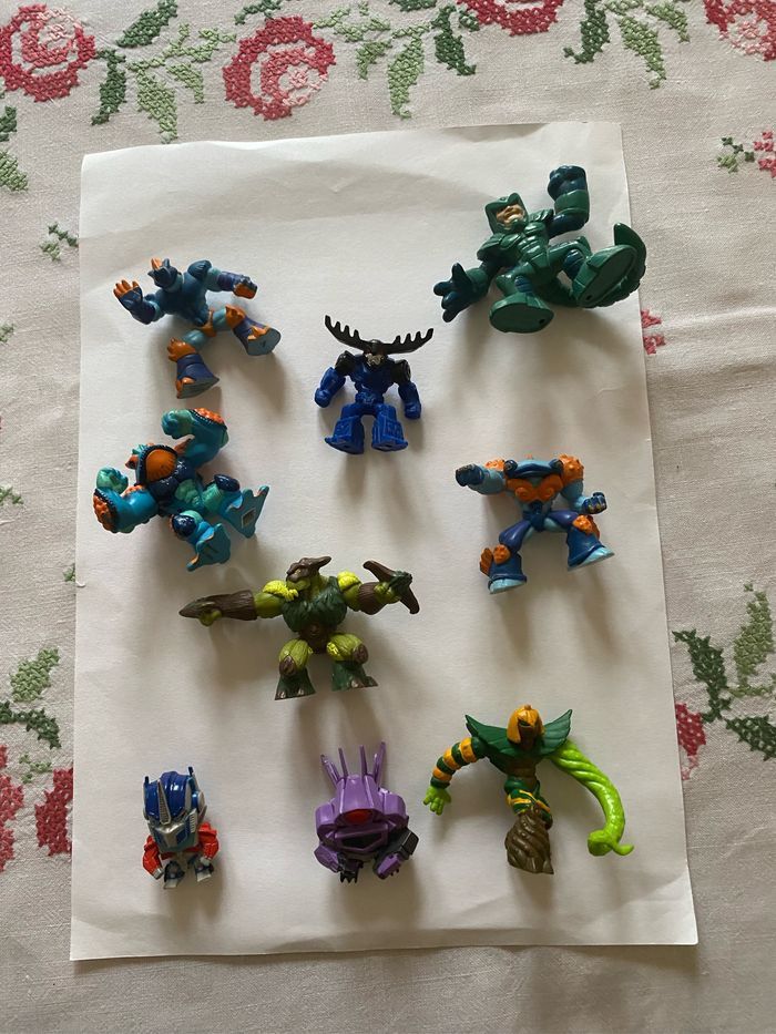 Lot de 9 figurines gormiti et Marvel super héros - photo numéro 7