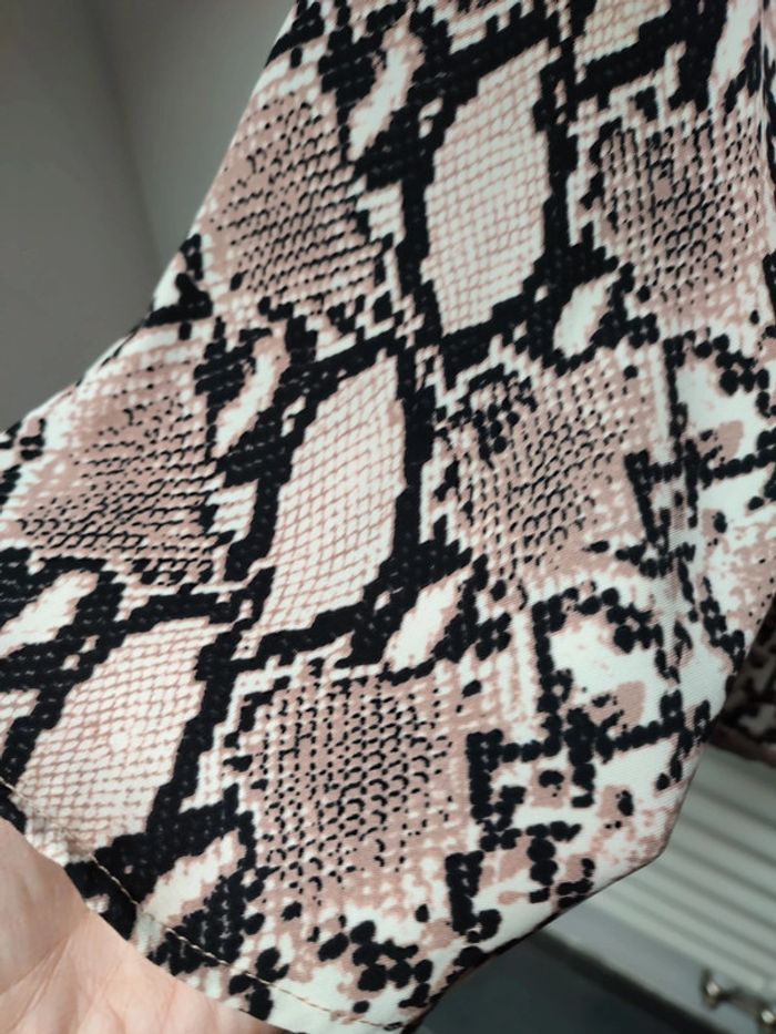 Top oversize fluide imprimé python - photo numéro 8