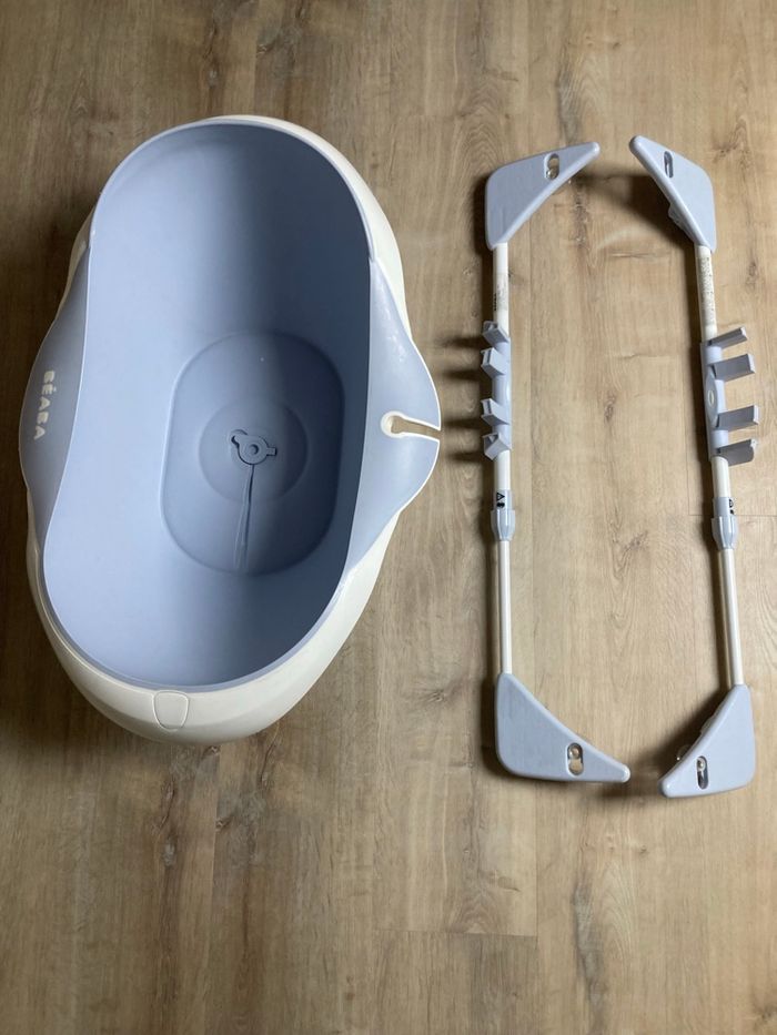 Baignoire Béaba avec supports baignoire