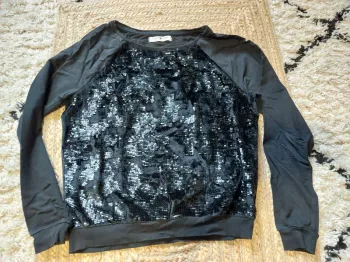 Pull velours sequins