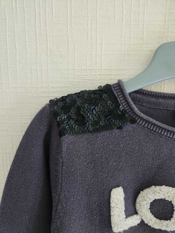 Pull gris neuf sequins aux épaules et love en relief 6 ans Lili Marelle - photo numéro 5