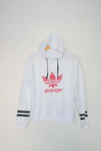 Sweat à capuche Stranger Things taille S