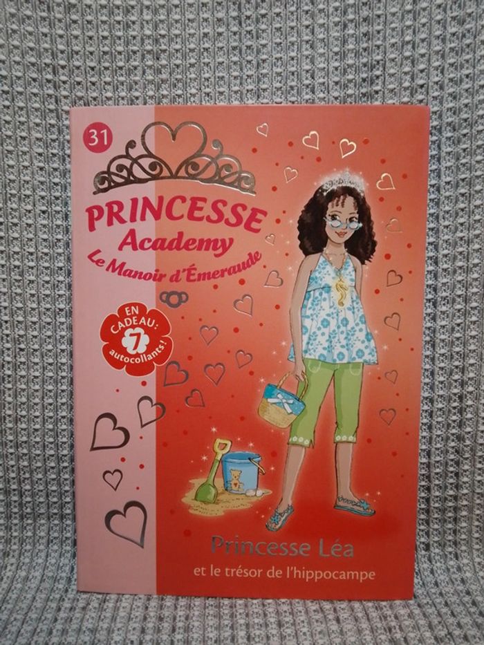 Princesse Léa et le trésor de l'hippocampe/ serie Princesse Académie T.31 - Bibliothèque rose