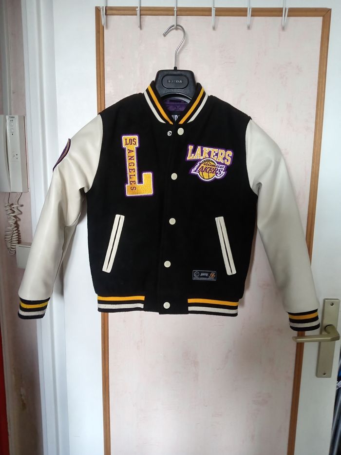 Blouson Lakers Los Angeles NBA taille 8 ans