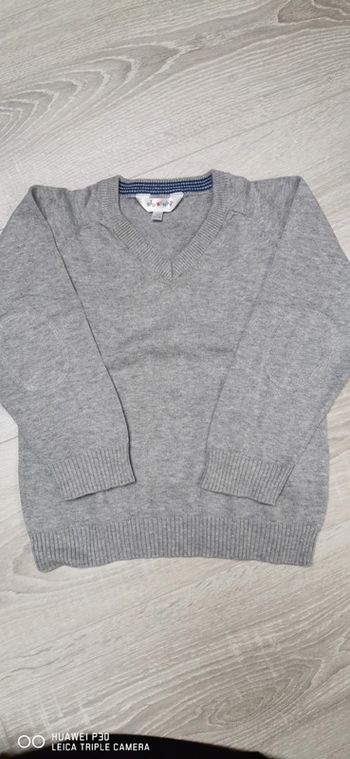 Pull manches longues col v